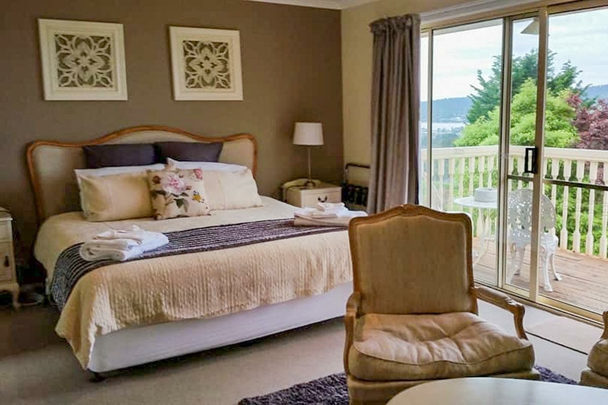 Waterview Gardens B&B - Bedroom 1